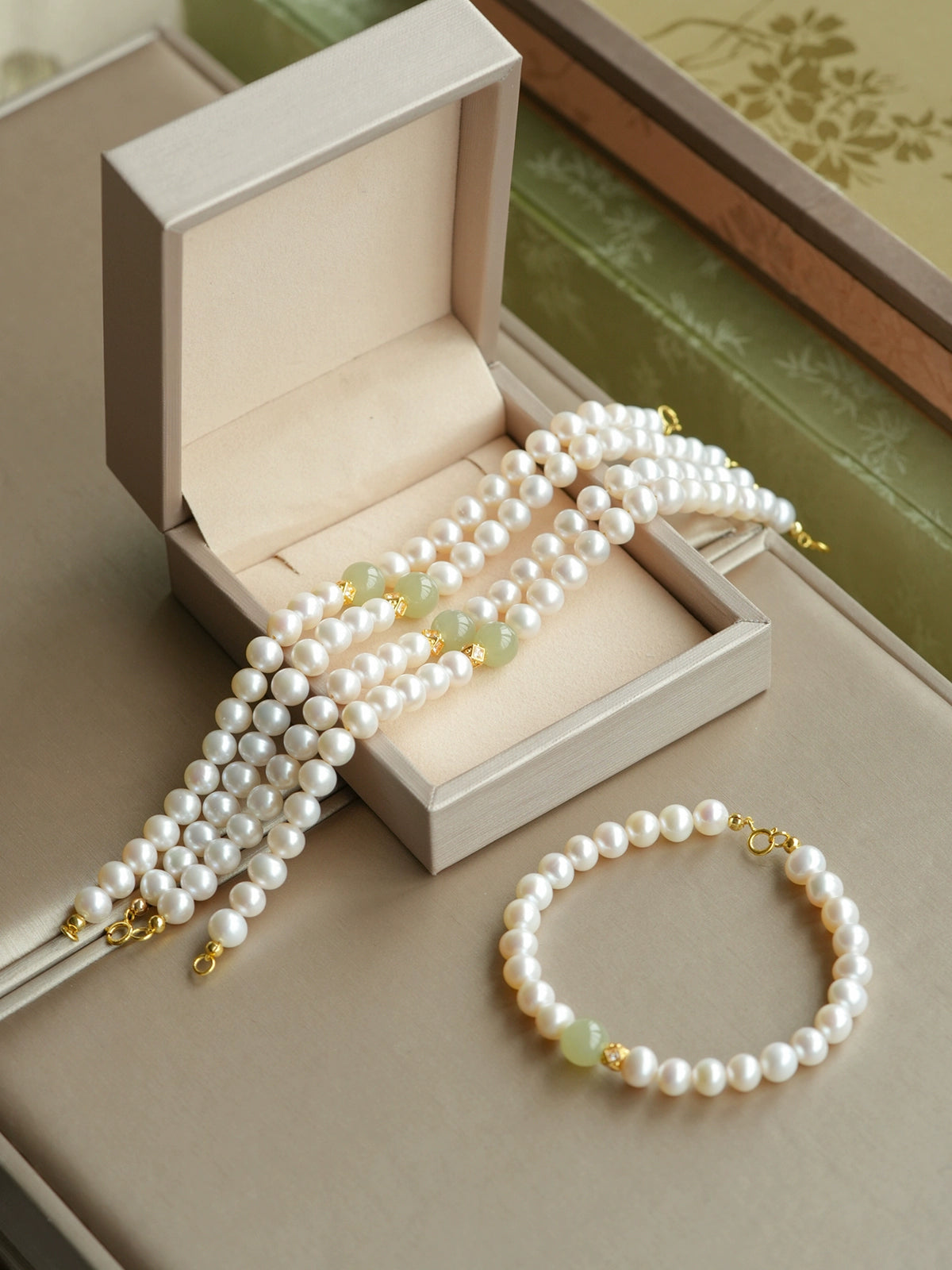 natural Hetian jade freshwater pearl bracelet